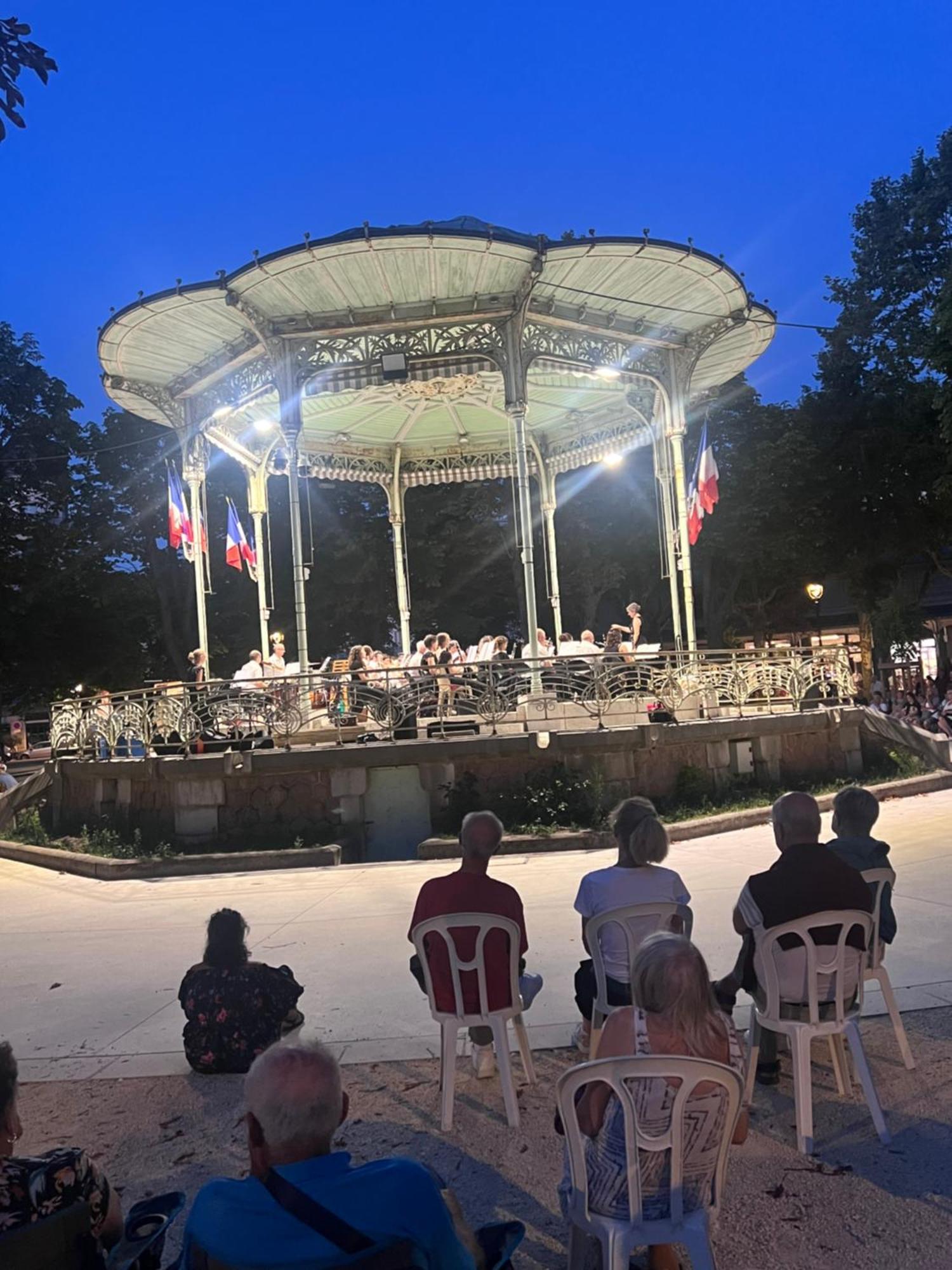 Le Splendid - Hypercentre - Proche Opera & Parcs - Thermes 비시 외부 사진